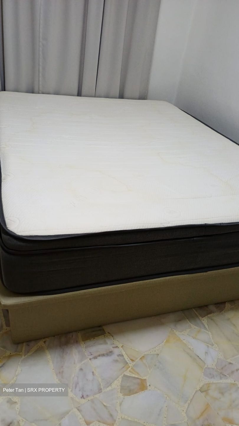 Blk 216 Jurong East Street 21 (Jurong East), HDB Executive #547394441